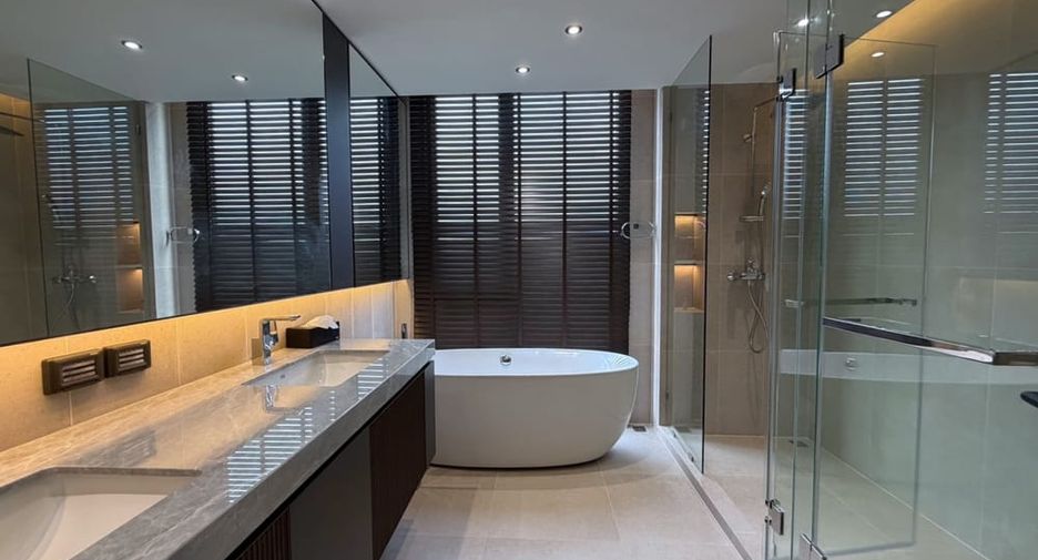 For rent 3 bedrooms condo in Na Jomtien, Pattaya