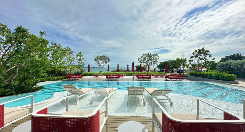 For rent 3 bedrooms condo in Na Jomtien, Pattaya