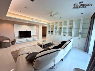 For rent 3 bedrooms condo in Na Jomtien, Pattaya