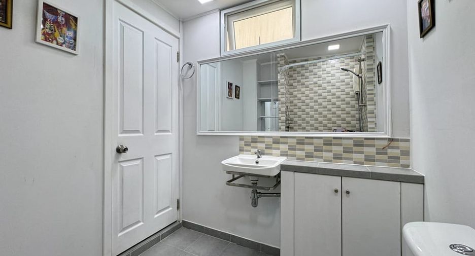 For sale 2 bedrooms condo in Bang Lamung, Chonburi