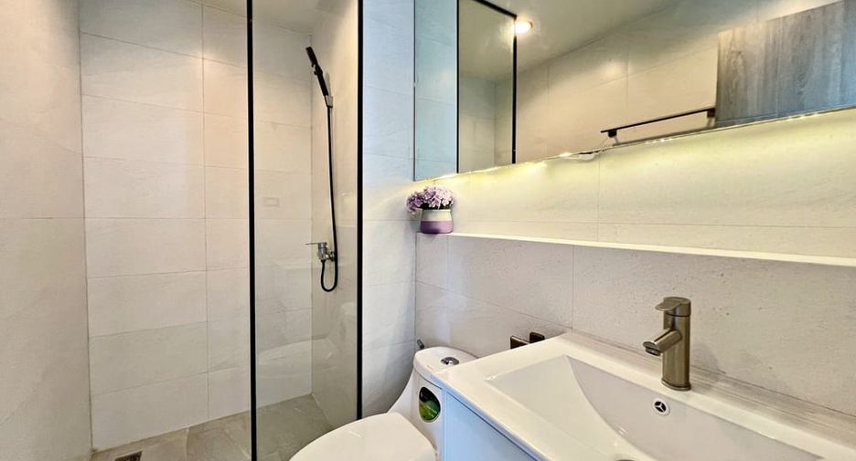 For rent 2 bedrooms condo in Jomtien, Pattaya