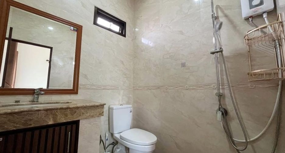 À louer 5 chambres villa à Bang Lamung, Chonburi