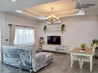 For rent 4 bedrooms villa in Bang Lamung, Chonburi