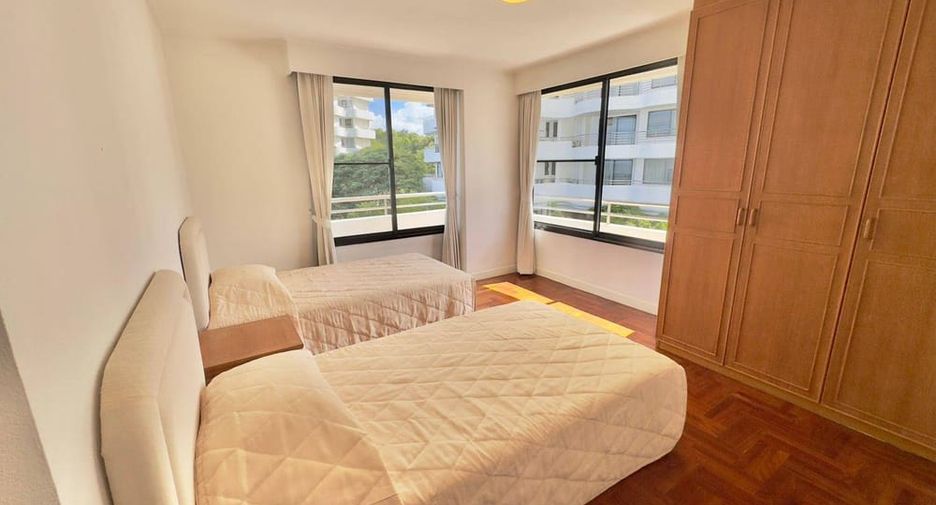 For rent 3 bedrooms condo in Bang Lamung, Chonburi
