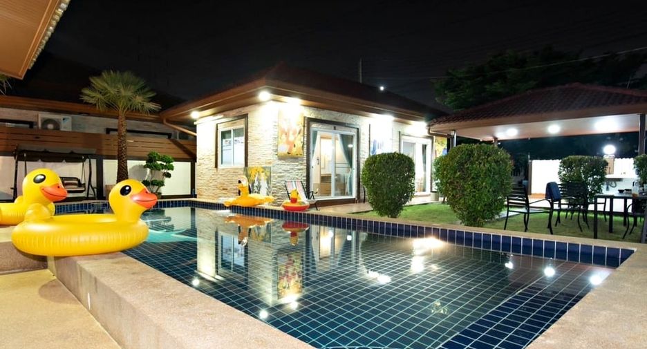 For rent 6 bedrooms villa in Bang Lamung, Chonburi