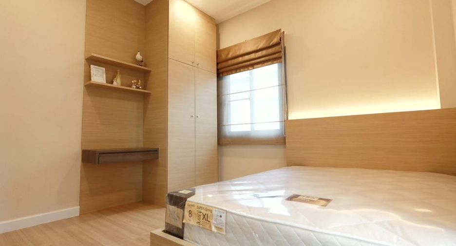 Haus zur Miete mit 3 Zimmer in Bang Lamung, Chonburi