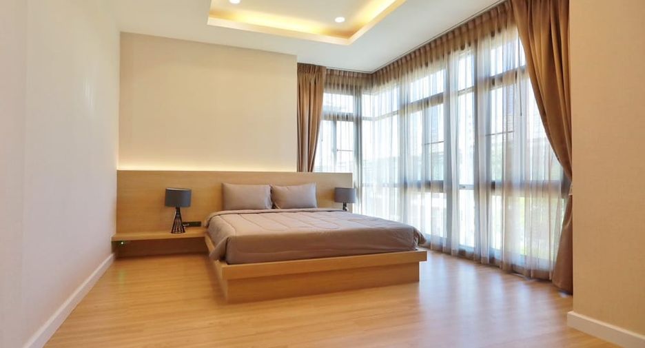 Haus zur Miete mit 3 Zimmer in Bang Lamung, Chonburi