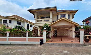 Casa en alquiler de 3 habitaciones en Bang Lamung, Chonburi