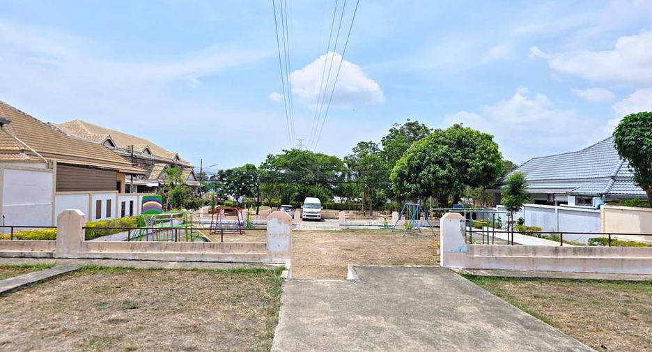 For sale 3 bedrooms villa in Bang Lamung, Chonburi