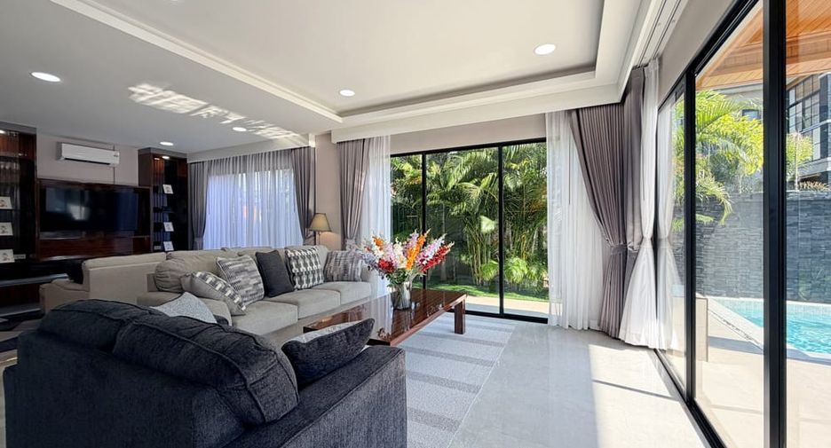 À louer 4 chambres villa à Bang Lamung, Chonburi