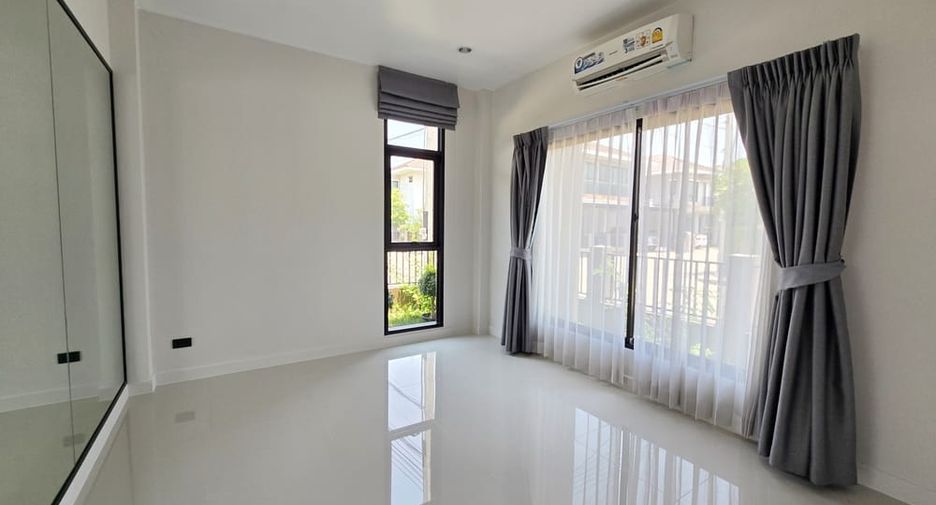 For sale 4 bedrooms house in Bang Lamung, Chonburi