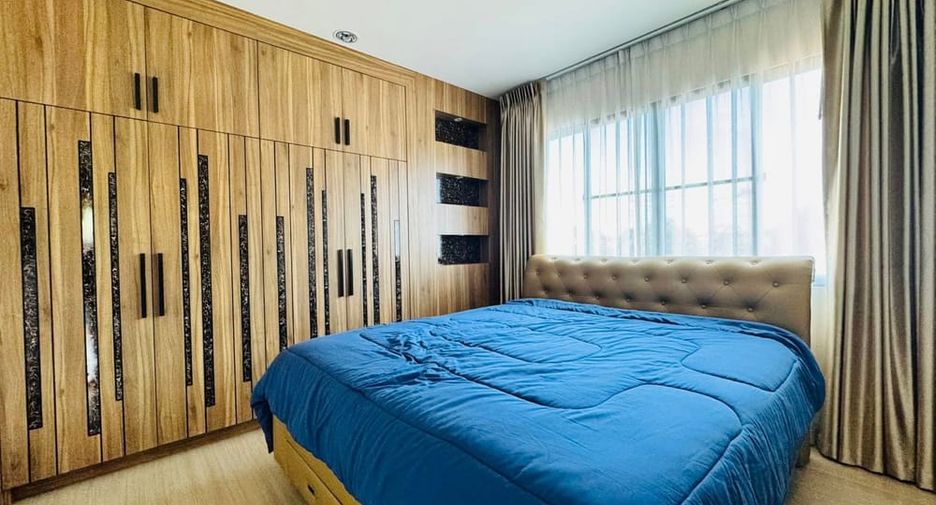 Villa zum Kauf mit 4 Zimmer in Bang Lamung, Chonburi