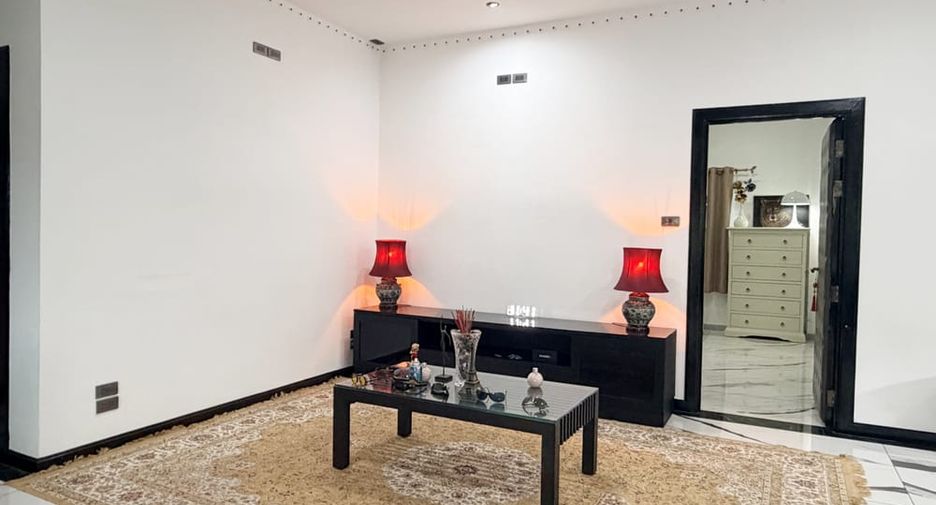 Villa zum Kauf mit 3 Zimmer in Bang Lamung, Chonburi