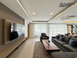 For rent and for sale 4 bedrooms villa in Bang Lamung, Chonburi