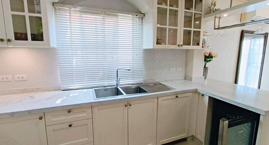 For rent and for sale 3 bedrooms villa in Huay Yai, Pattaya
