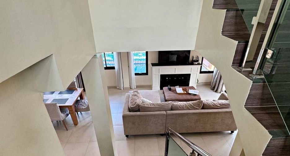 For rent and for sale 3 bedrooms villa in Huay Yai, Pattaya