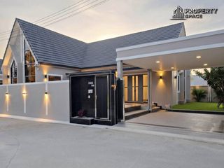 À vendre 4 chambres villa à Bang Lamung, Chonburi