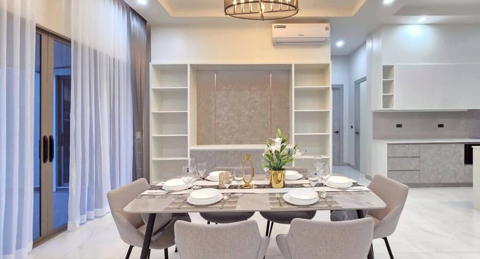 À vendre 4 chambres villa à Bang Lamung, Chonburi