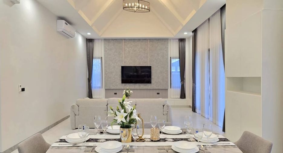 À vendre 4 chambres villa à Bang Lamung, Chonburi
