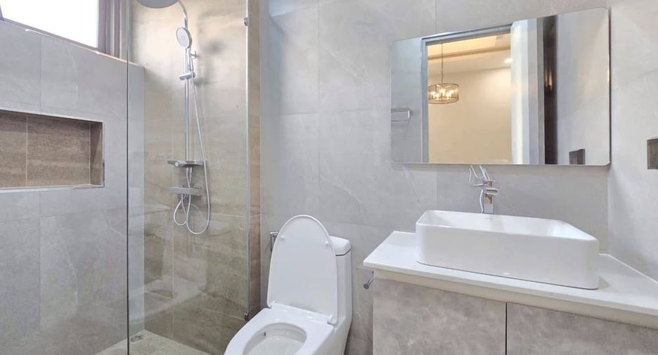 À vendre 4 chambres villa à Bang Lamung, Chonburi