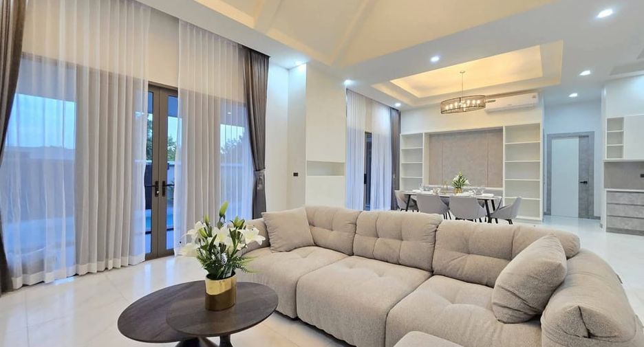 À vendre 4 chambres villa à Bang Lamung, Chonburi