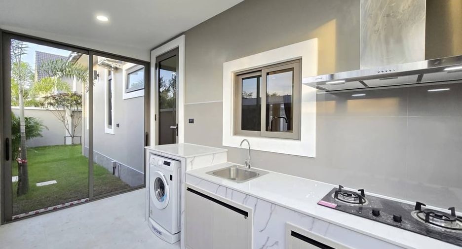À vendre 4 chambres villa à Bang Lamung, Chonburi