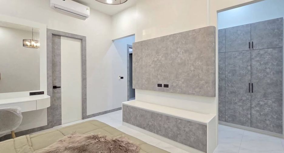 À vendre 4 chambres villa à Bang Lamung, Chonburi