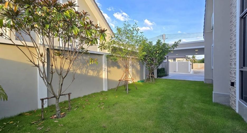 À vendre 4 chambres villa à Bang Lamung, Chonburi