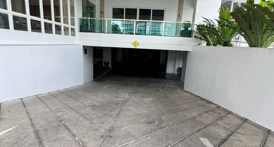 À vendre 134 chambres hôtel à Bang Lamung, Chonburi