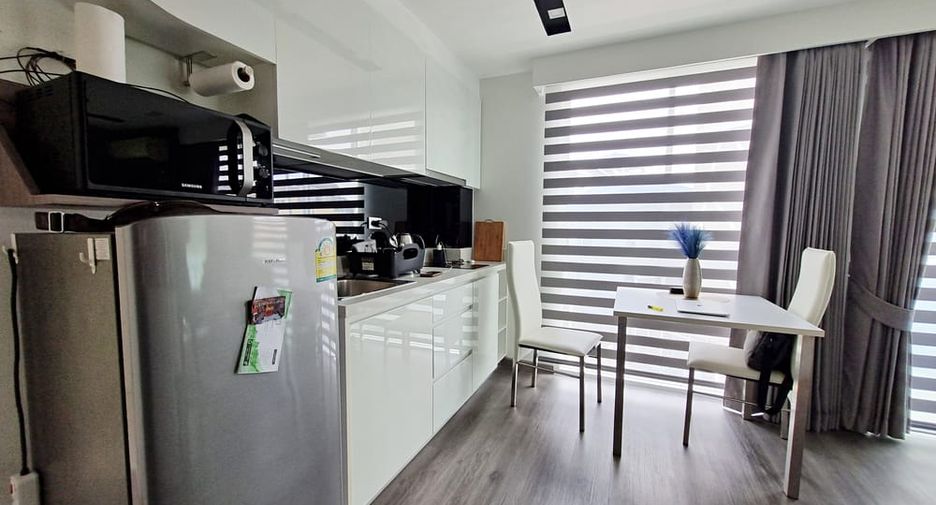 For sale 1 bed condo in Bang Lamung, Chonburi