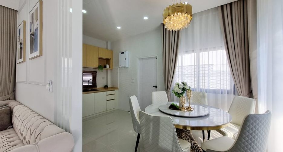 Villa en alquiler de 3 habitaciones en Bang Lamung, Chonburi