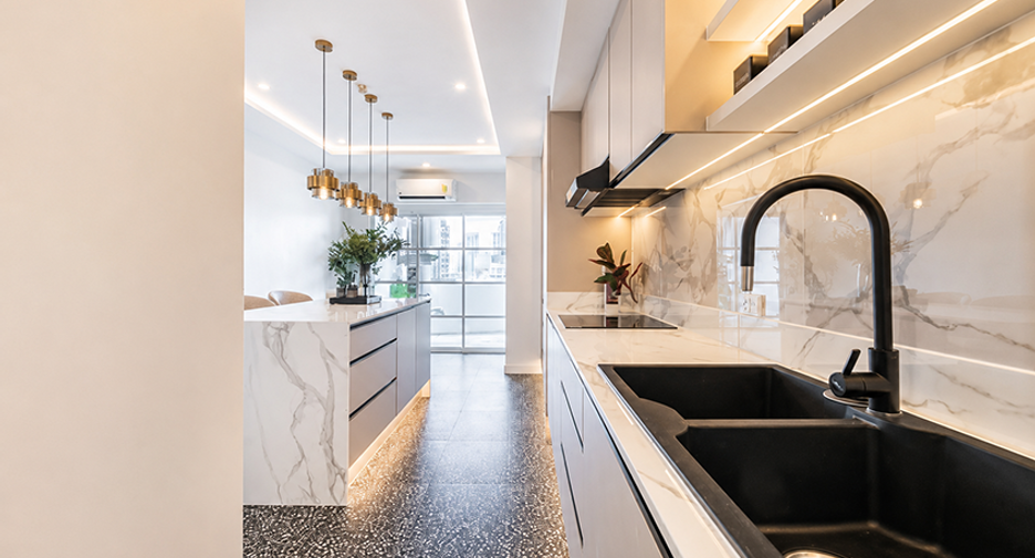 For sale 4 bedrooms condo in Watthana, Bangkok