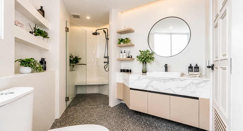 For sale 4 bedrooms condo in Watthana, Bangkok
