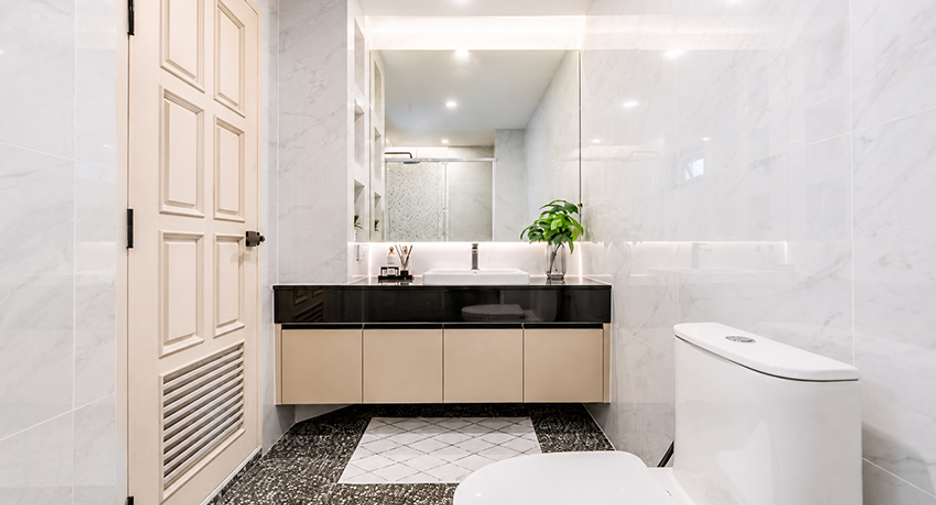 For sale 4 bedrooms condo in Watthana, Bangkok