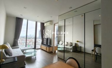 For rent 2 bedrooms condo in Khlong Toei, Bangkok