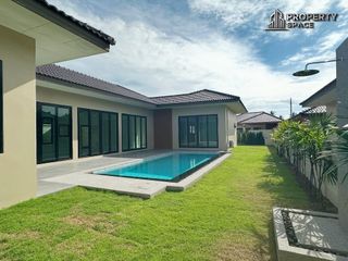 For sale 3 bedrooms villa in Bang Lamung, Chonburi