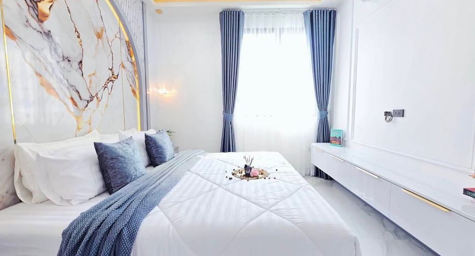 For sale 4 bedrooms villa in Bang Lamung, Chonburi