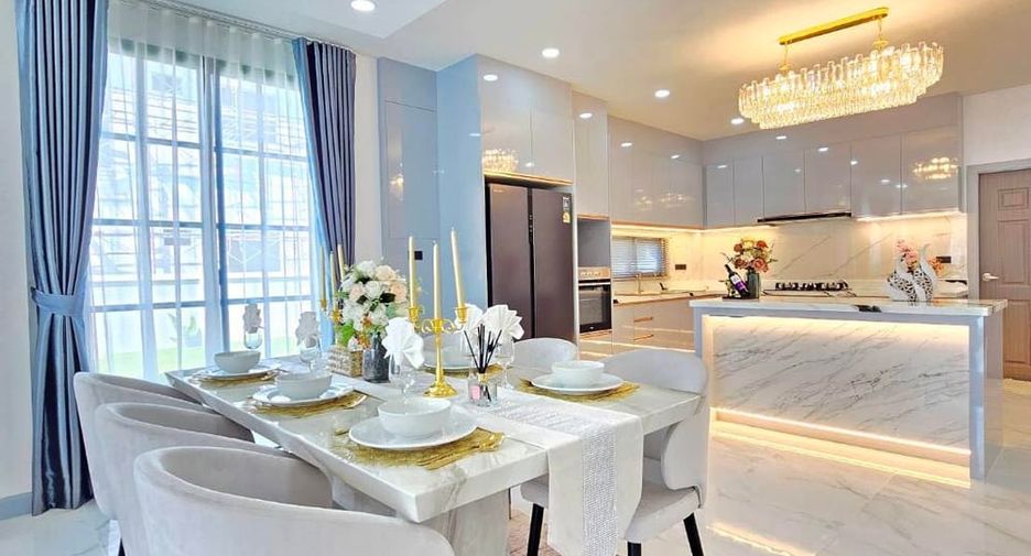 For sale 4 bedrooms villa in Bang Lamung, Chonburi