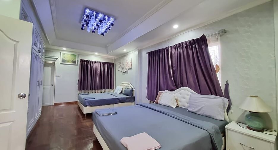 For sale 4 bedrooms villa in Jomtien, Pattaya