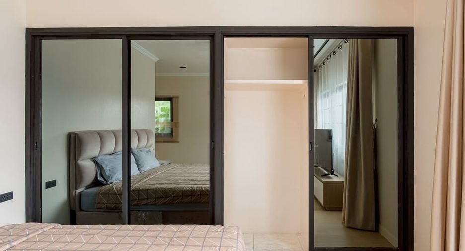 Villa en alquiler de 5 habitaciones en Bang Lamung, Chonburi
