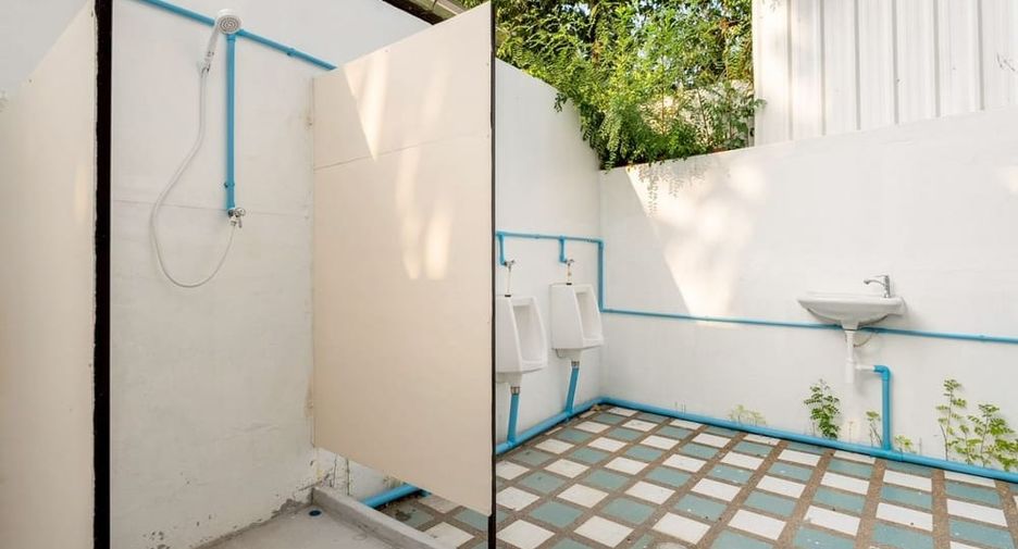 Villa en alquiler de 5 habitaciones en Bang Lamung, Chonburi