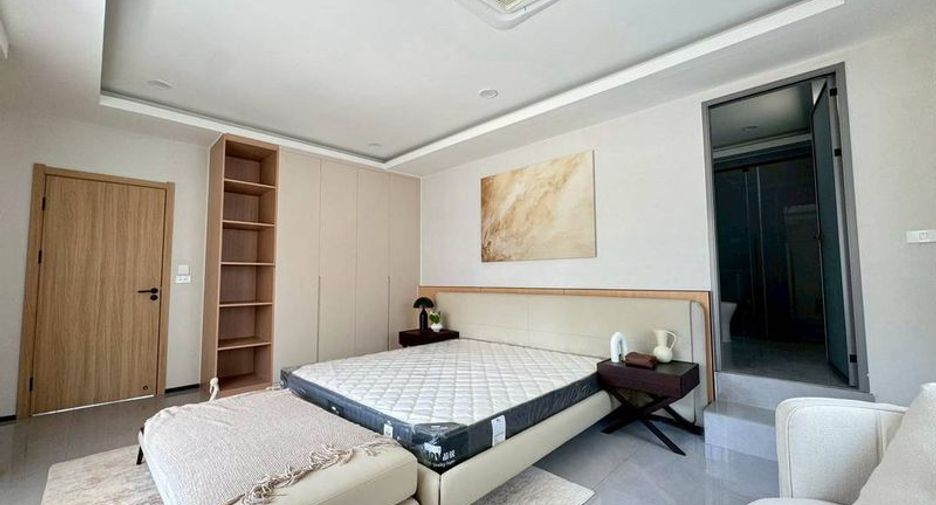 Casa en alquiler de 4 habitaciones en Jomtien, Pattaya