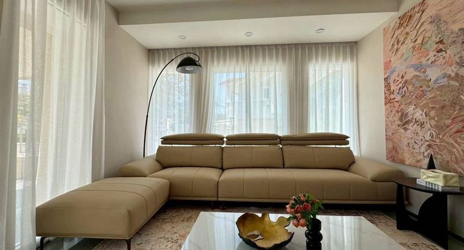 Casa en alquiler de 4 habitaciones en Jomtien, Pattaya