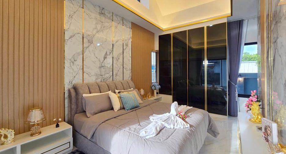 For sale 3 bedrooms villa in Bang Lamung, Chonburi
