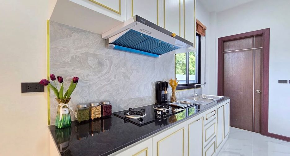 For sale 3 bedrooms villa in Bang Lamung, Chonburi