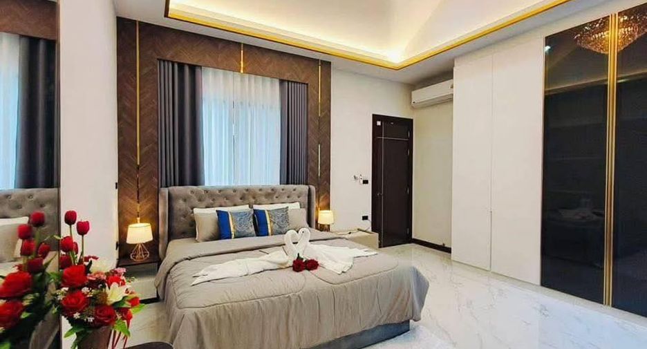 For sale 3 bedrooms villa in Bang Lamung, Chonburi