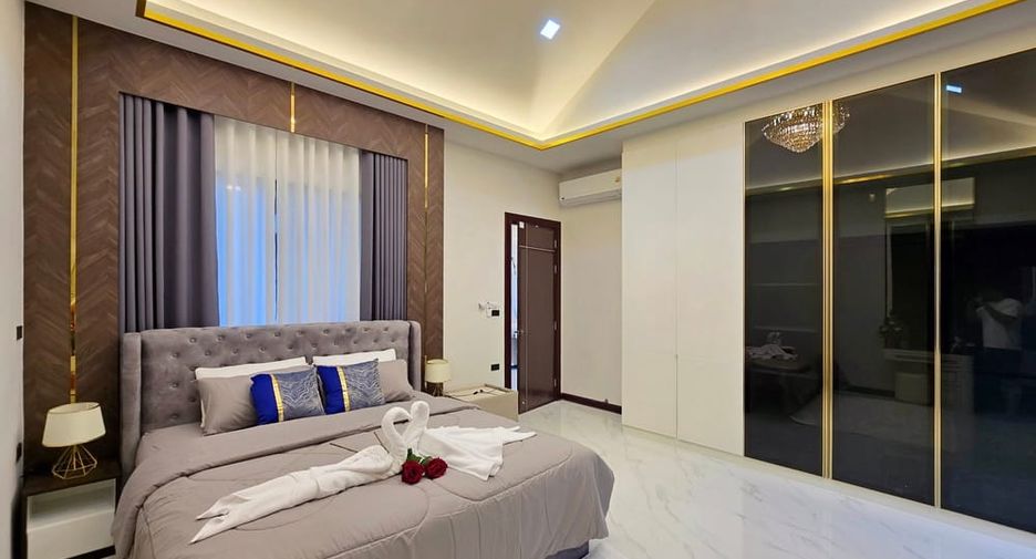 For sale 3 bedrooms villa in Bang Lamung, Chonburi