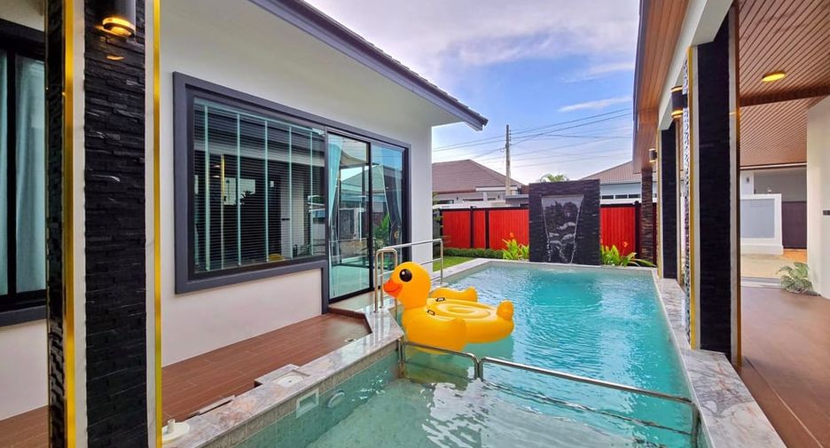 For sale 3 bedrooms villa in Bang Lamung, Chonburi