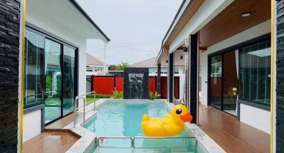 For sale 3 bedrooms villa in Bang Lamung, Chonburi