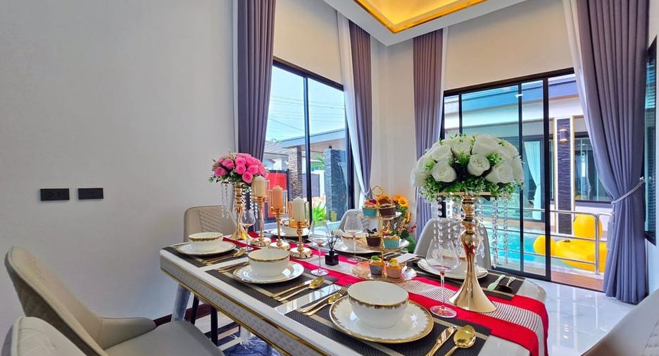 For sale 3 bedrooms villa in Bang Lamung, Chonburi